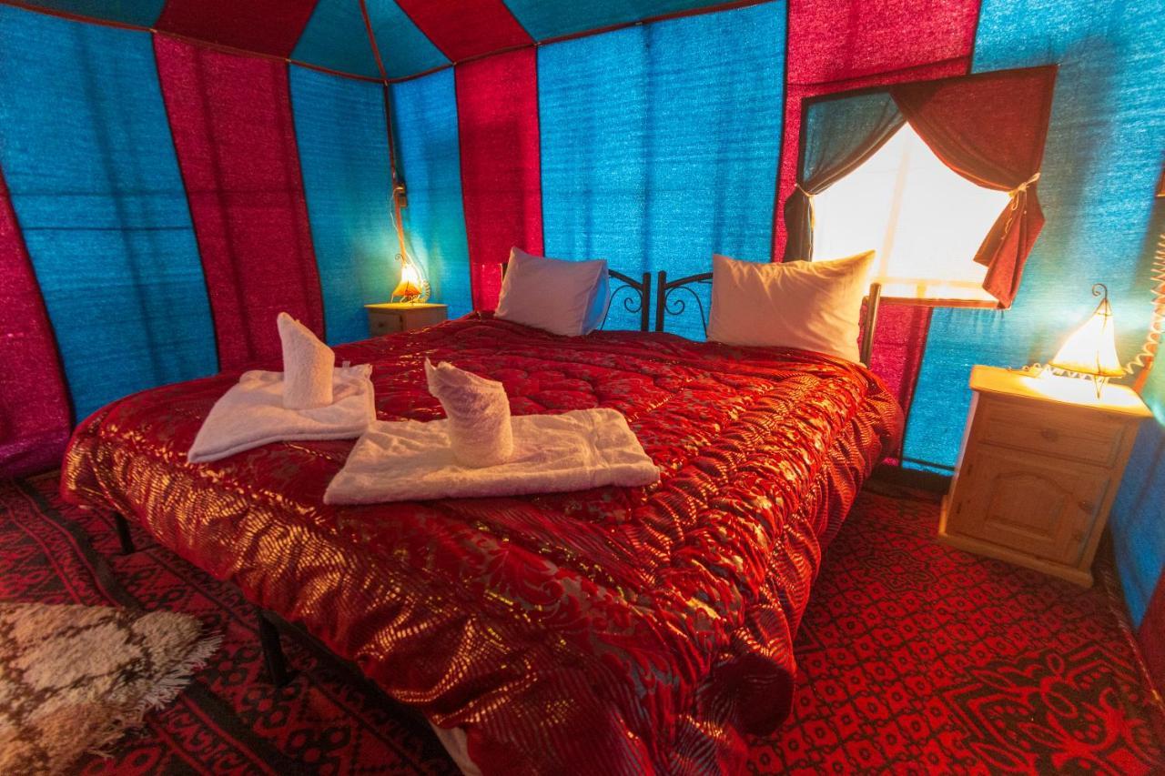 Merzouga Traditional Tents With Heating Hotel Exterior photo